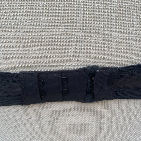 Victoria's Secret Angels Ipex Bra, Black 34B - Picture 12 of 16